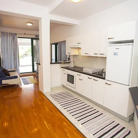 Daire Jarak Center *